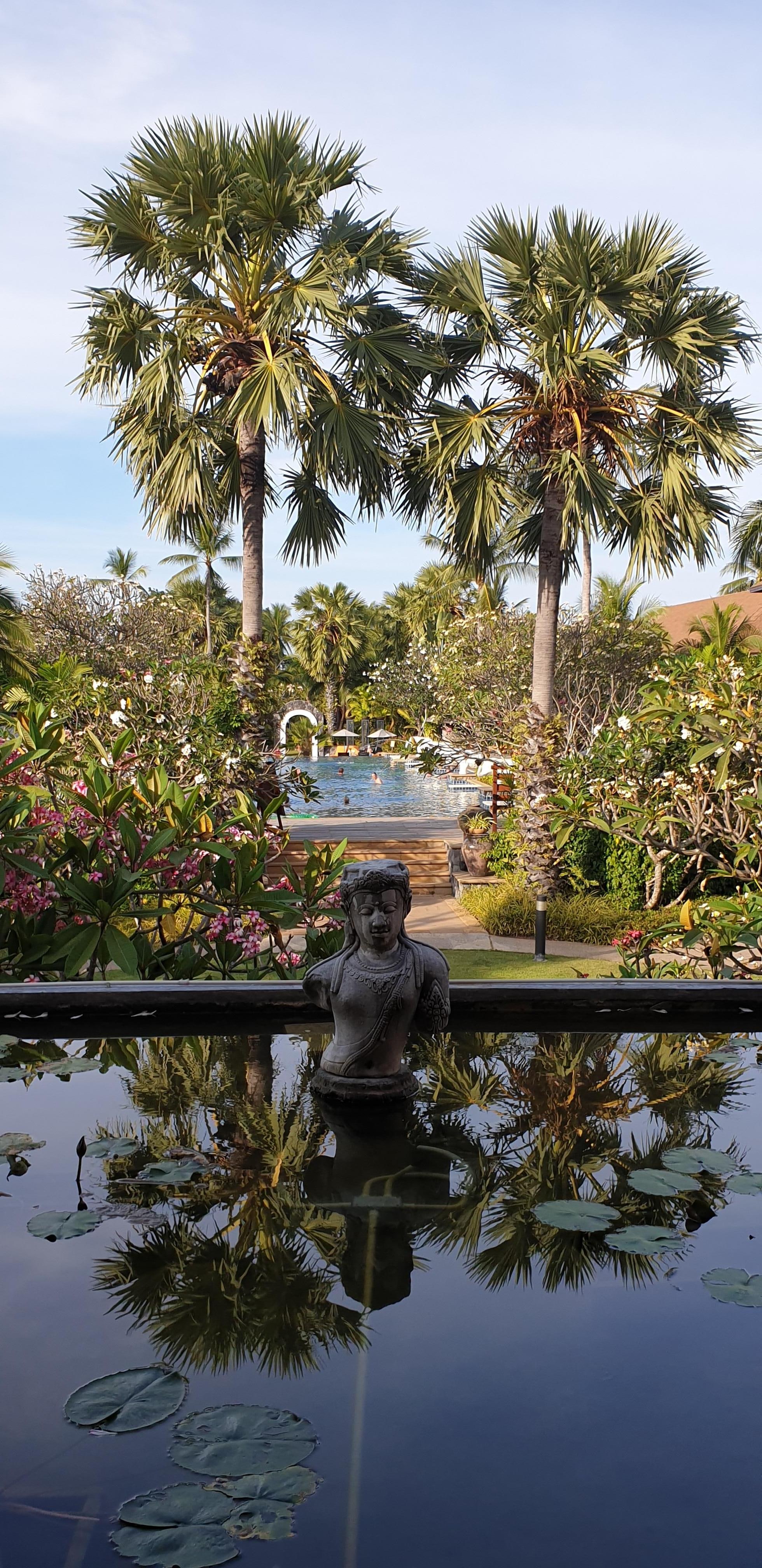 Tanken from the lobby