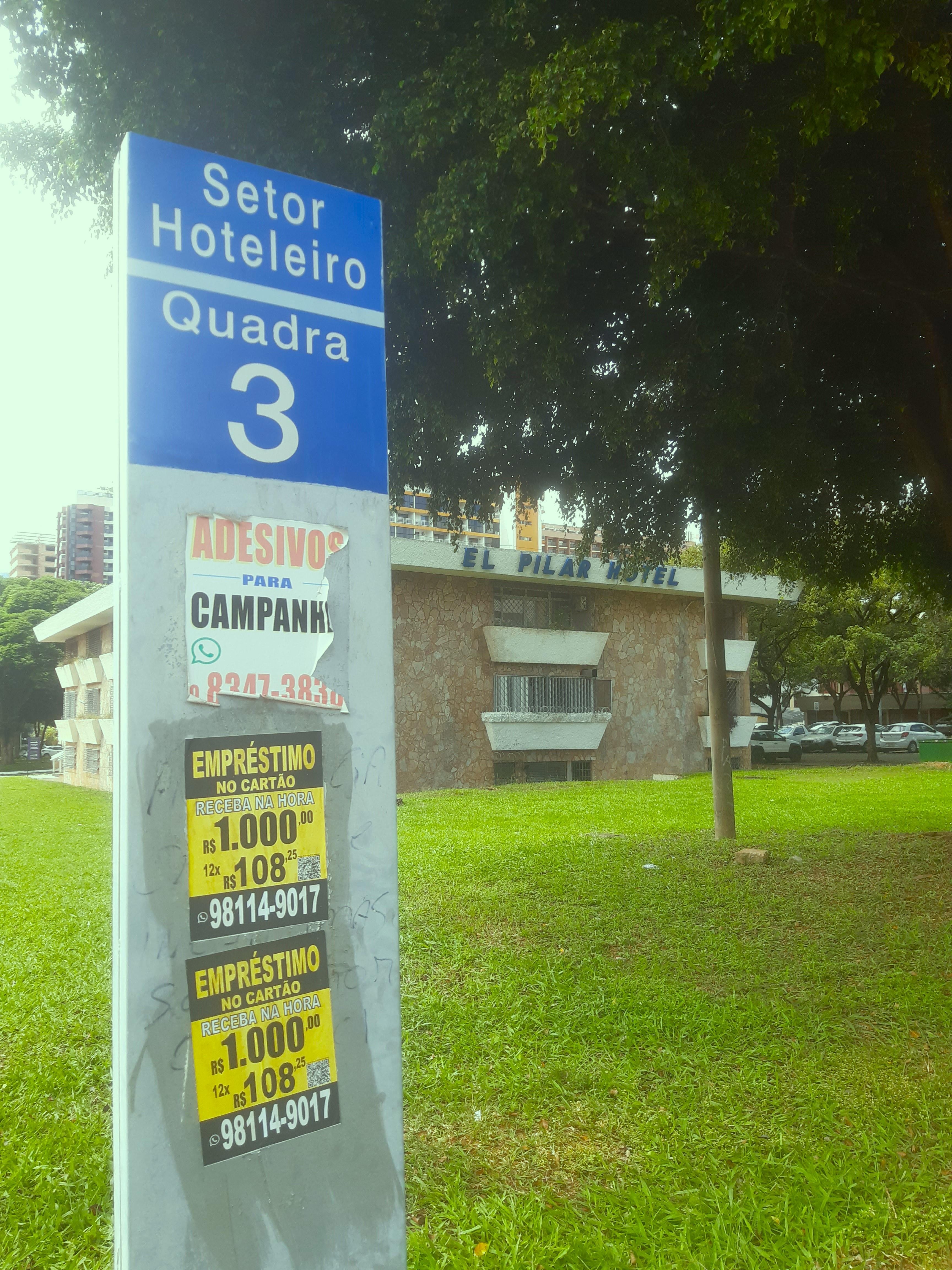 Placa de Localização do Hotel El Pilar