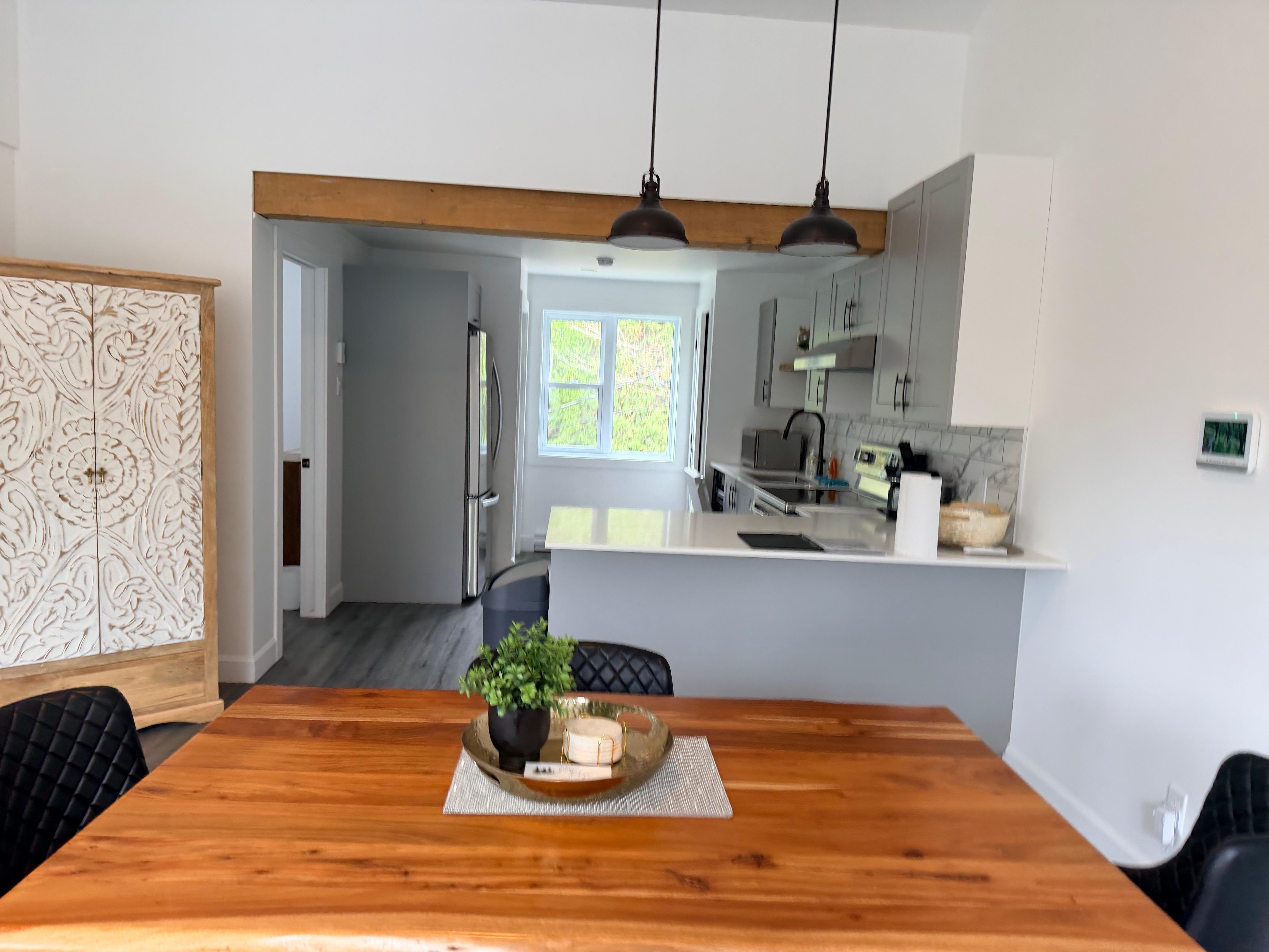 Salle à manger et cuisine