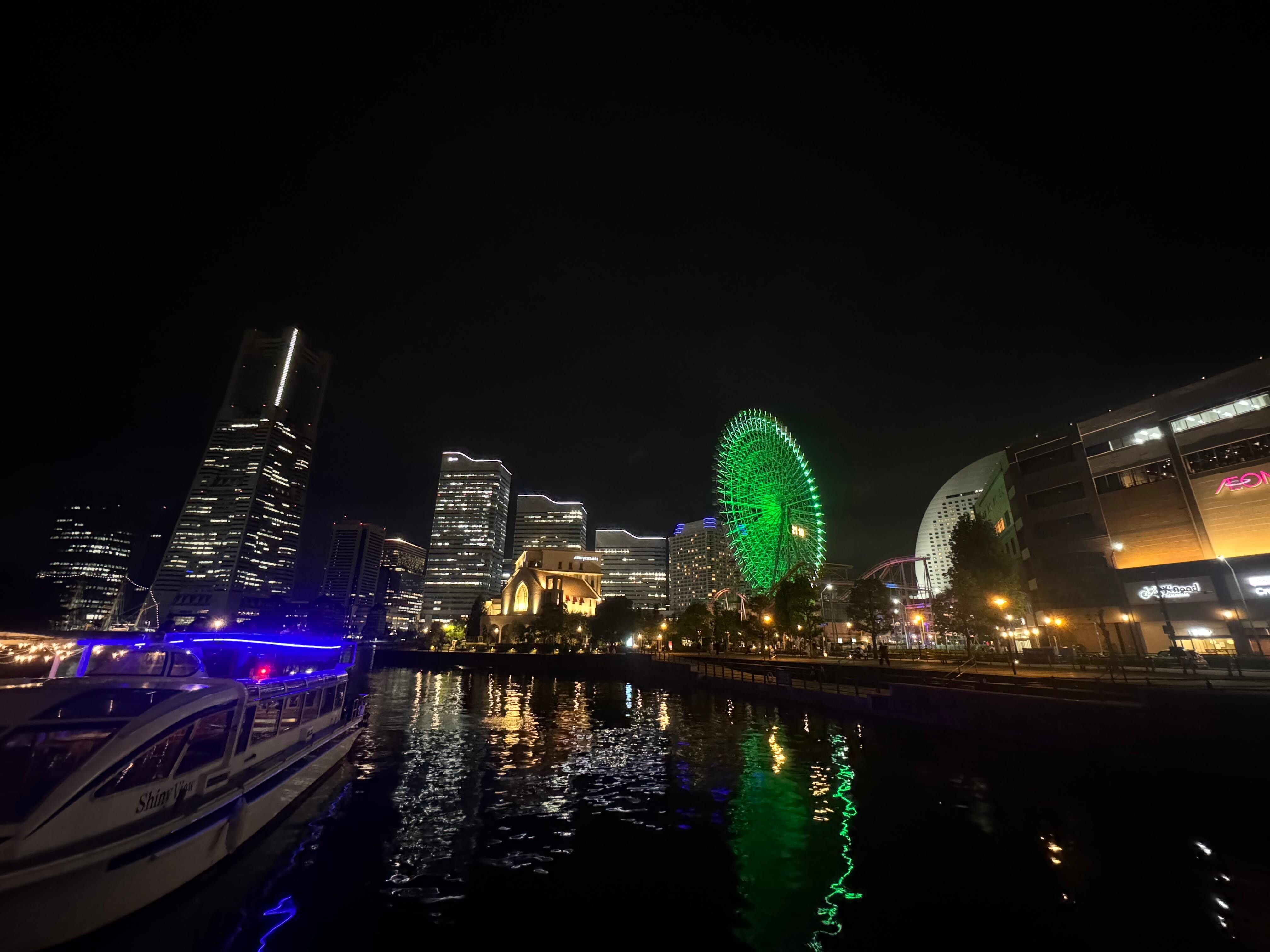 Located walking distance from Cosmo World and shopping. 