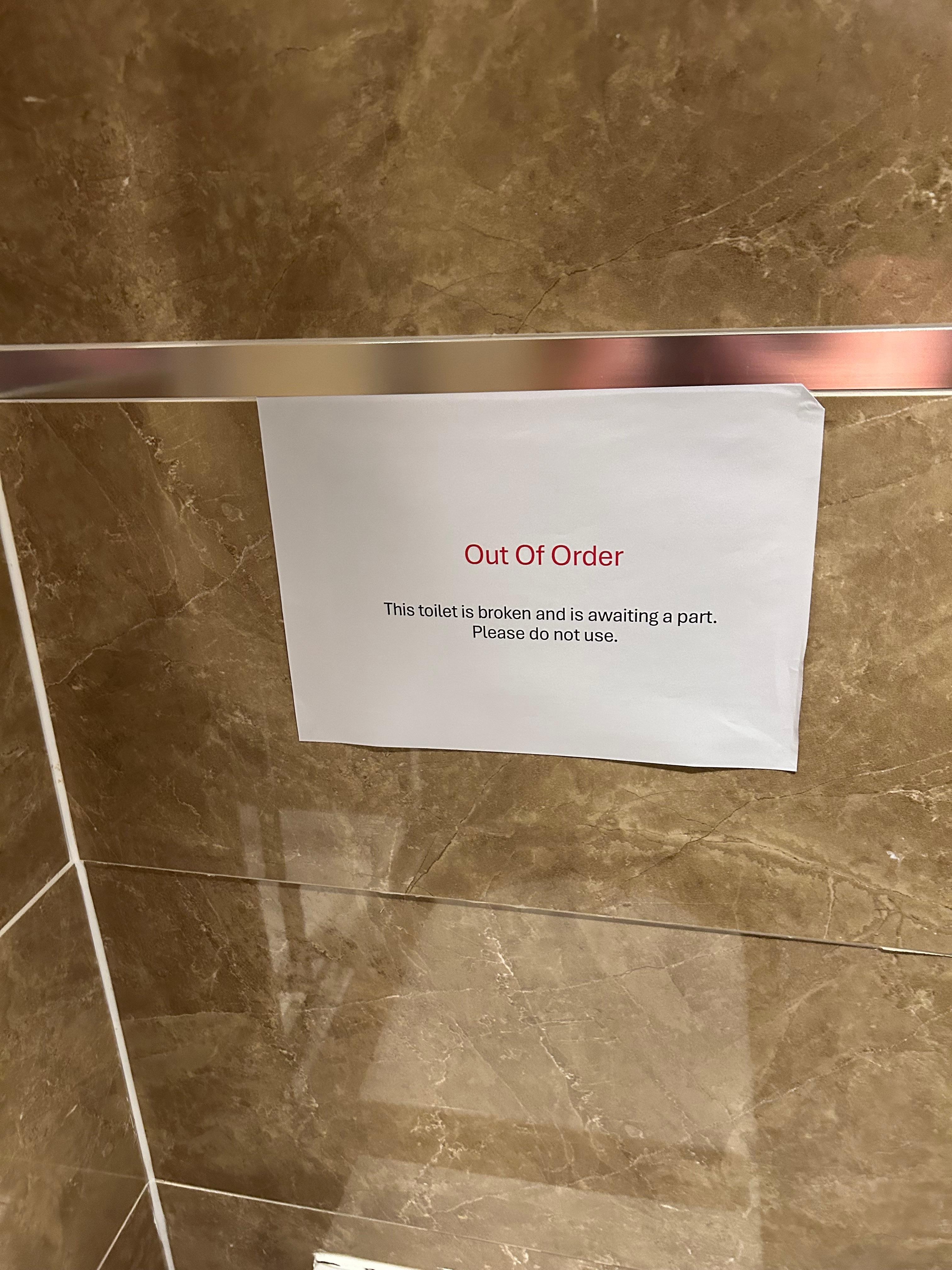 No toilet working in en-suite