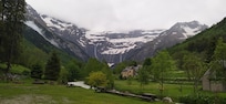 Le cirque de Gavarnie vu du plateau de Saugué