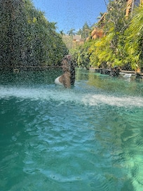 Baray room pool area