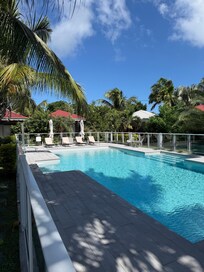 Piscine incroyable !