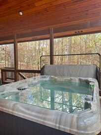 Large hottub