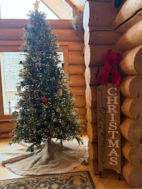 Christmas decor- lovely!