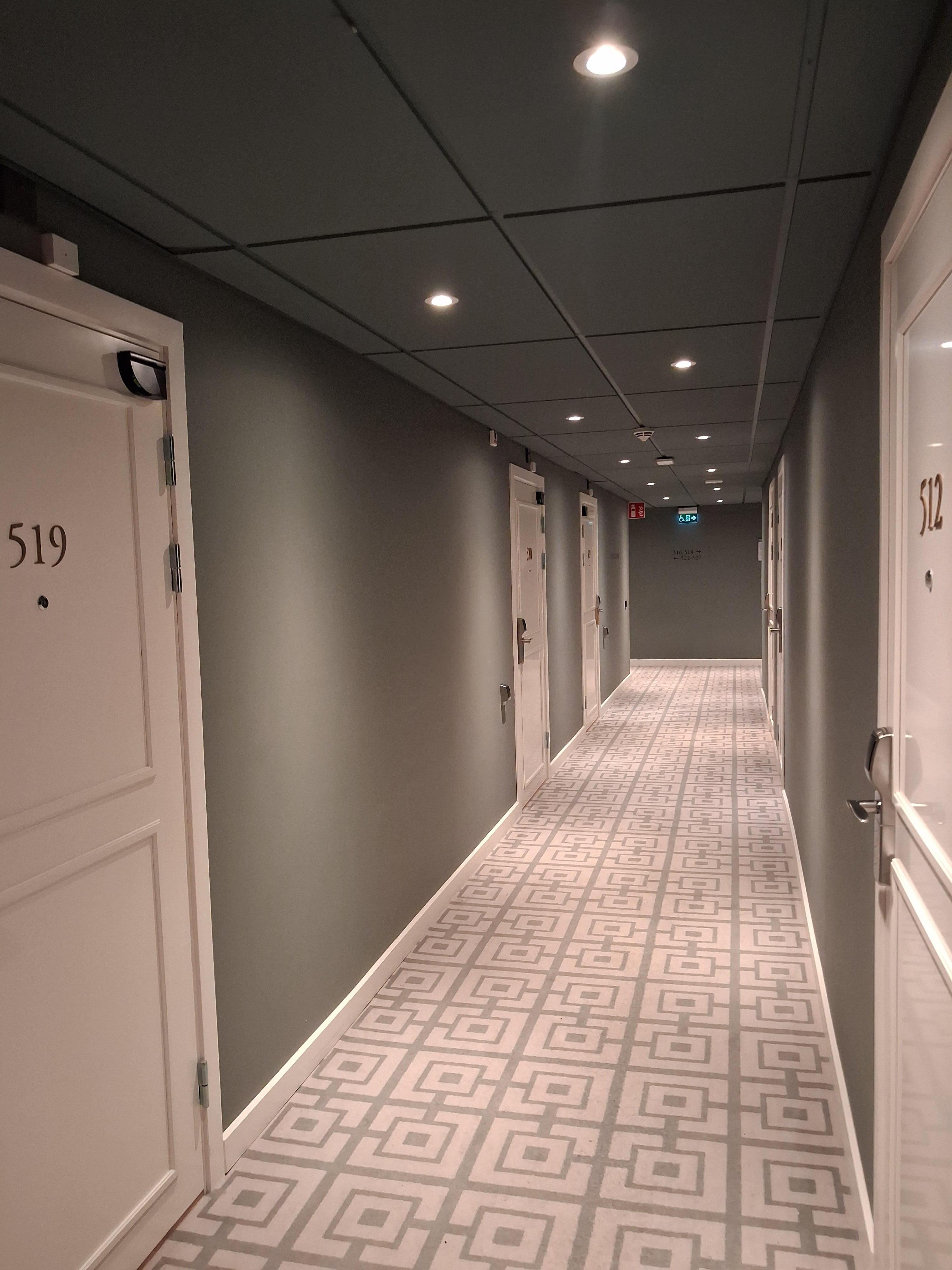 Korridoren till hotellrum