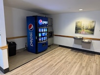 First floor ice machine and soda machine. Both did not work while we were there.