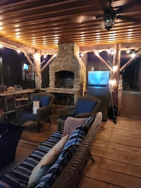 Full outdoor kitchen