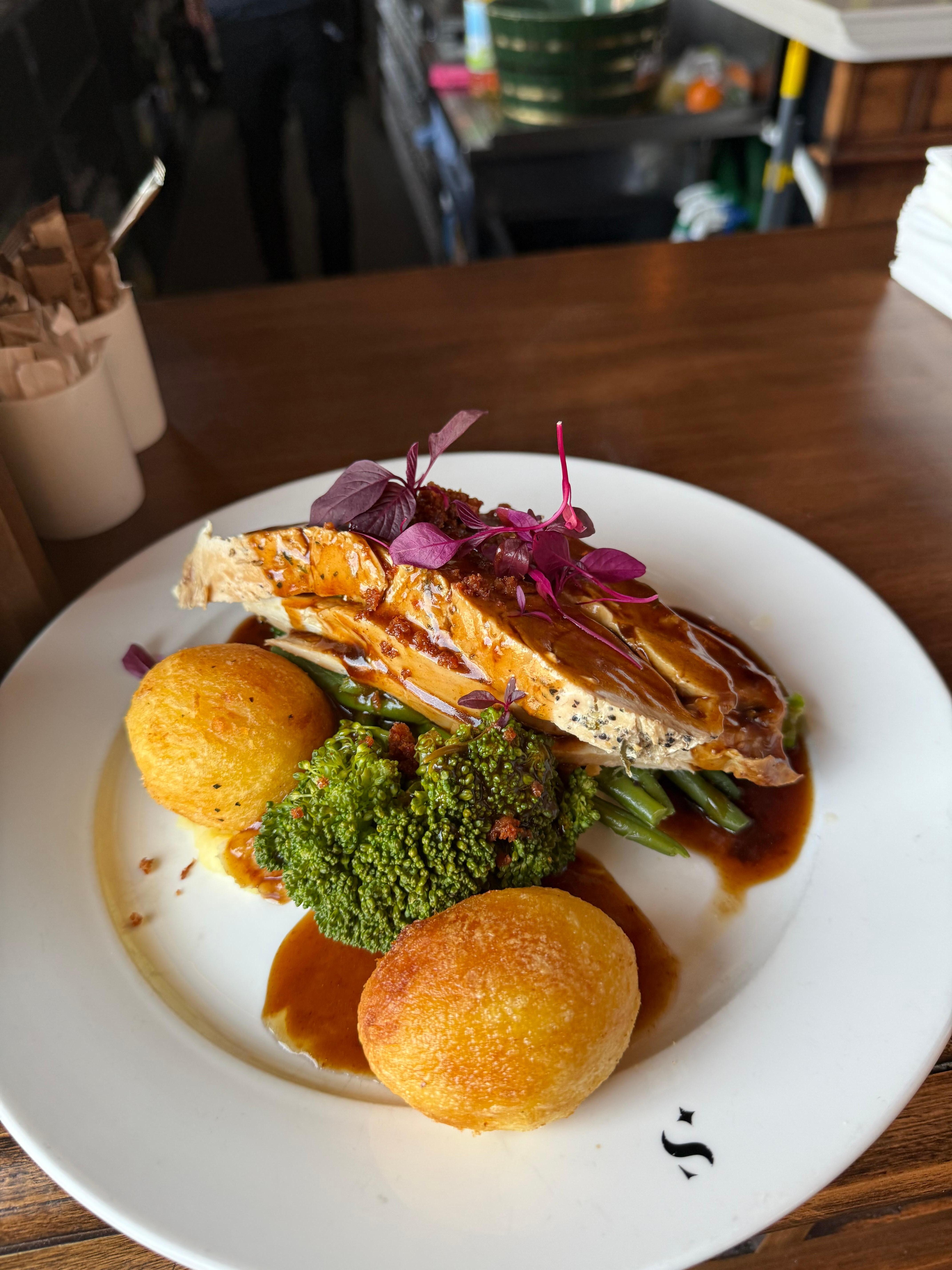 The food was excellent and fresh. 