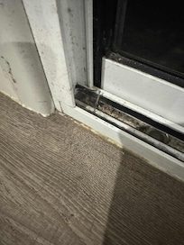 Large Glass pieces in the door tracks