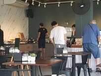 식당도 건너편으로 안가도 되어서 편해짐