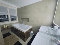 Spare bath