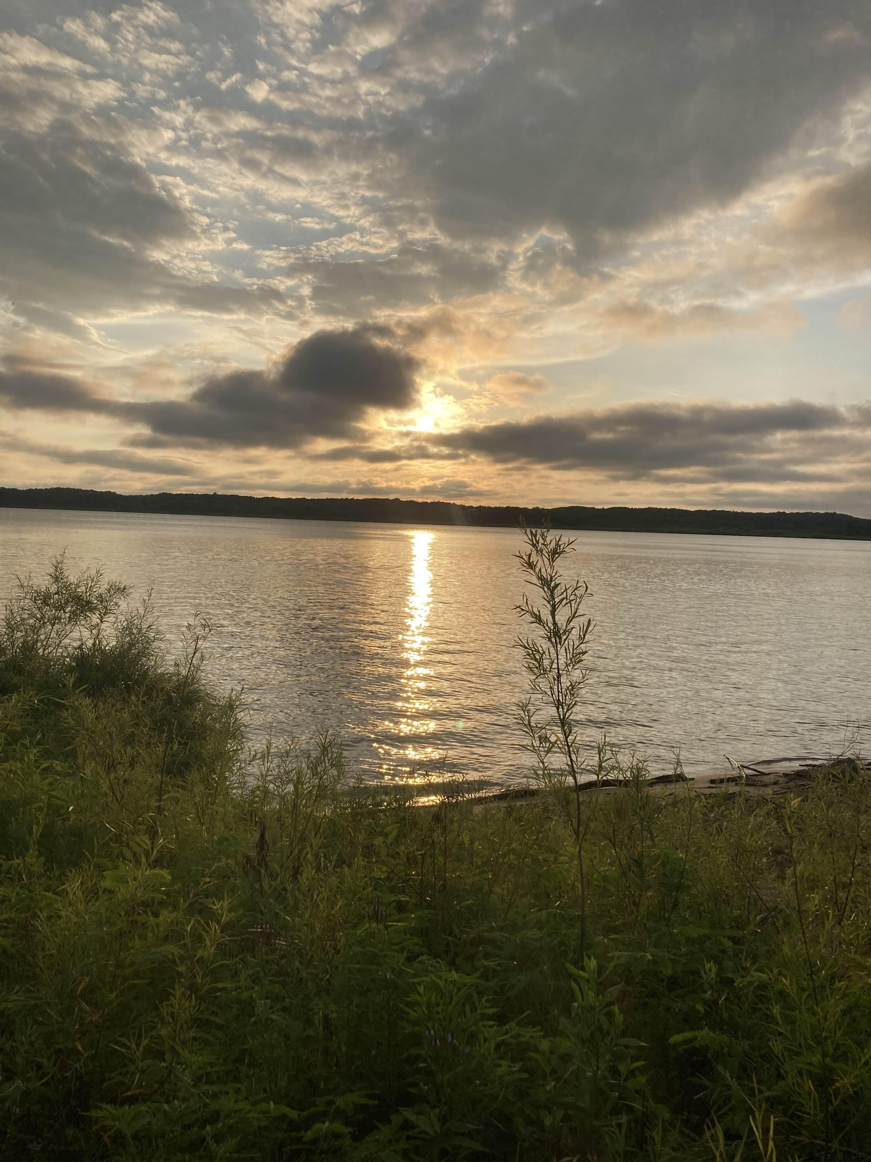 There's a little path behind the house that leads to a beautiful lake.
We took an evening swim and it was amazing!