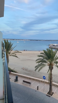 Blick vom Balkon „Doppelzimmer mit Meerblick“