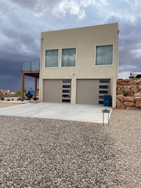 Room for boats, camper, cars