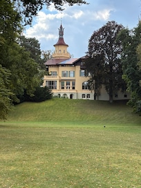 Schloss Hubertushöhe