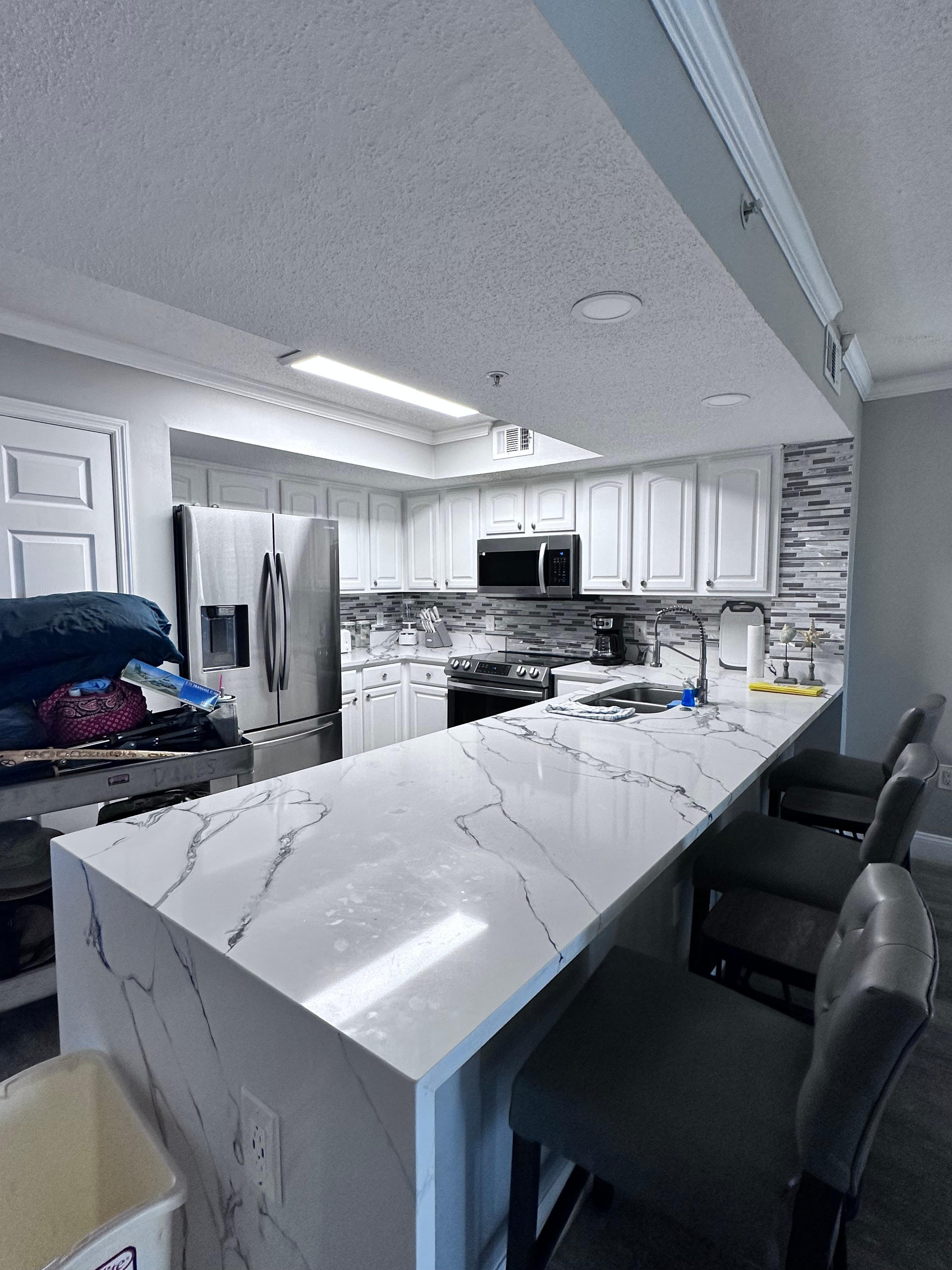 The kitchen was well stocked. All appliances are newer and in great working condition. 