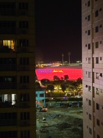 You can literally see mall of asia from the balcony.