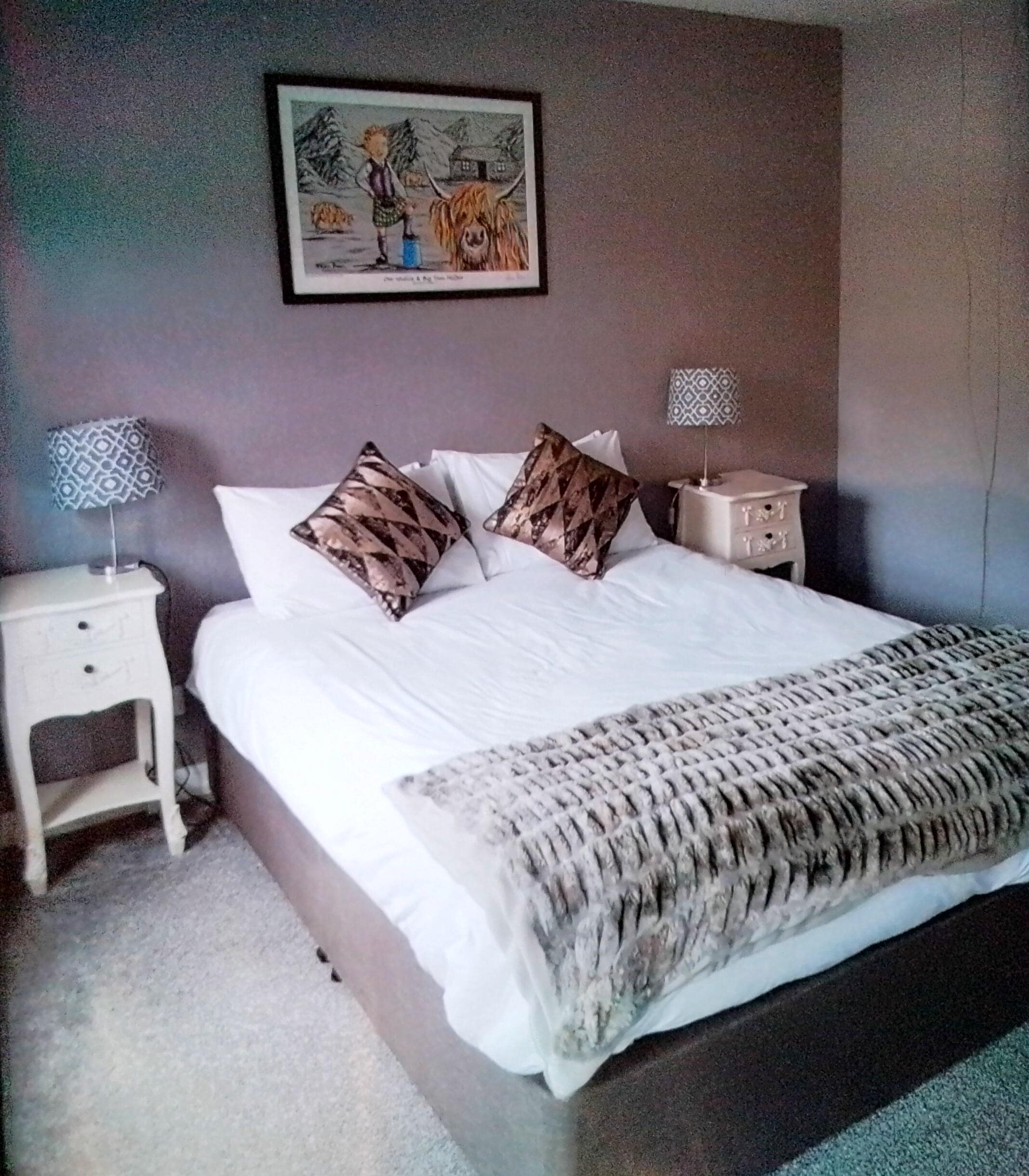 Room 4
The bed is so comfy and we got a great nights sleep