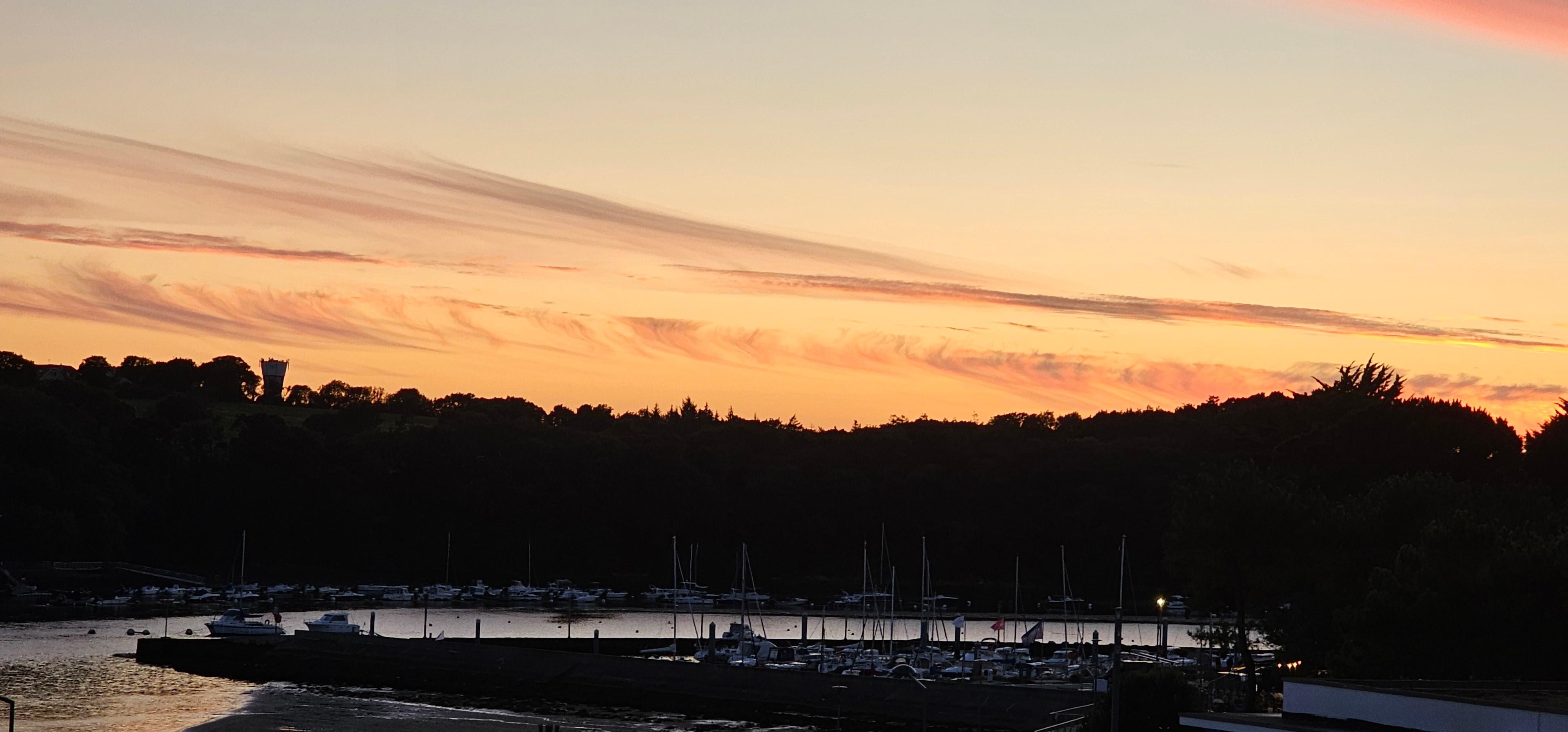Coucher de soleil sur le port