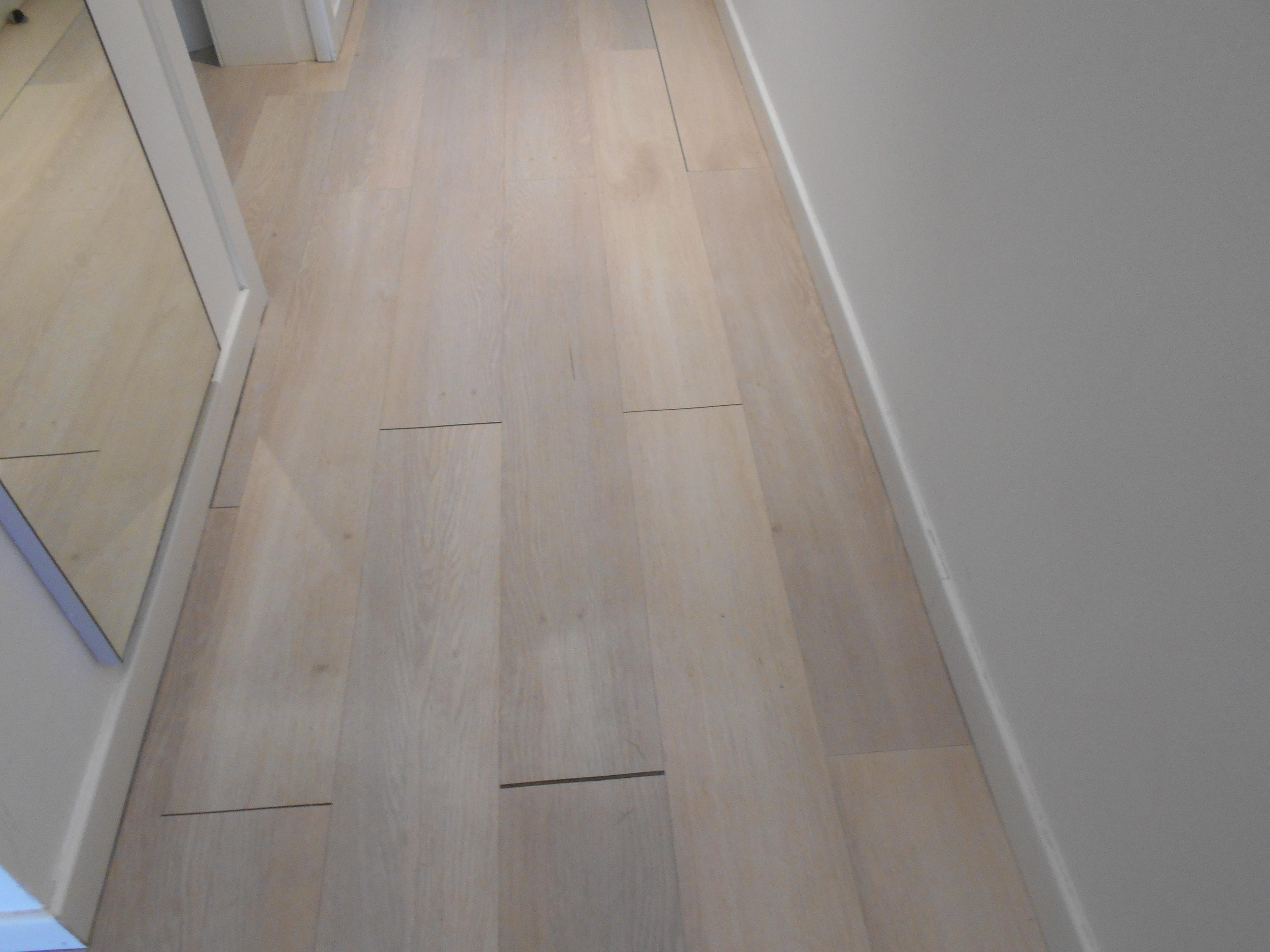 Kaputter Boden im Zimmer