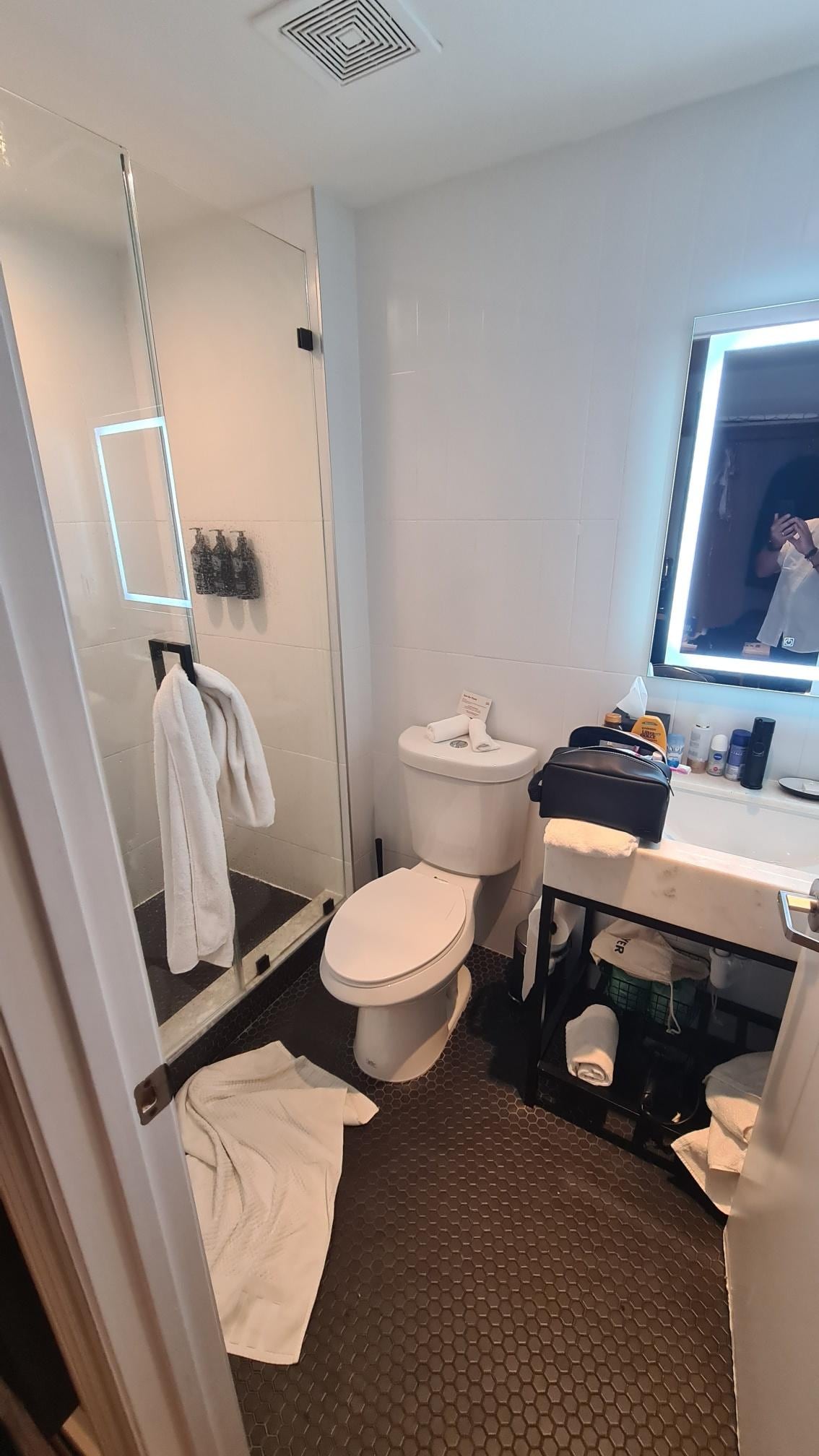 Badezimmer sehr klein