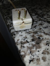 Hairdryer plug