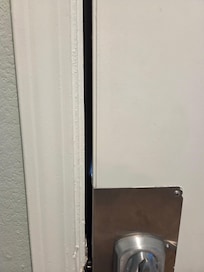 Gap in door