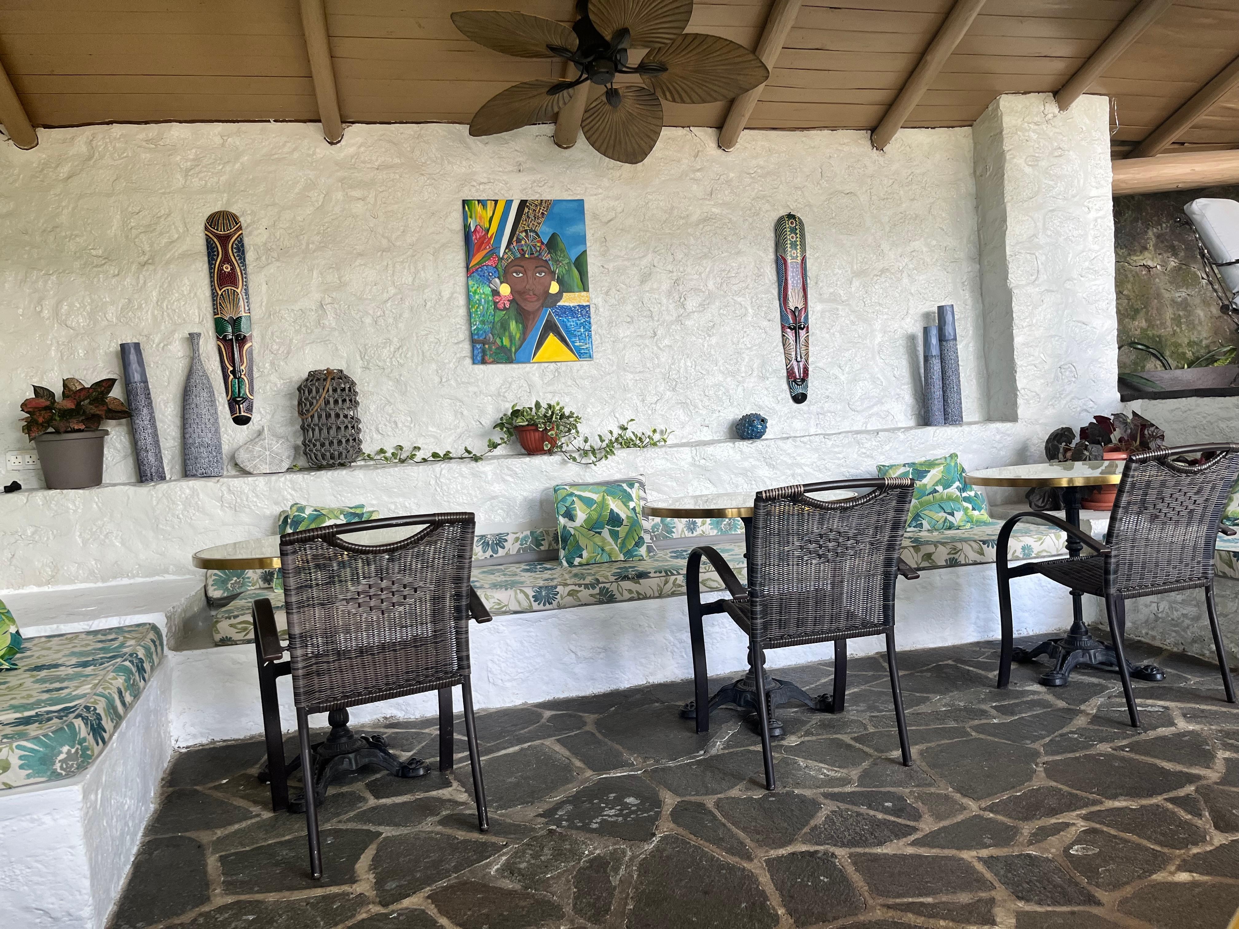 1 of many Dining area