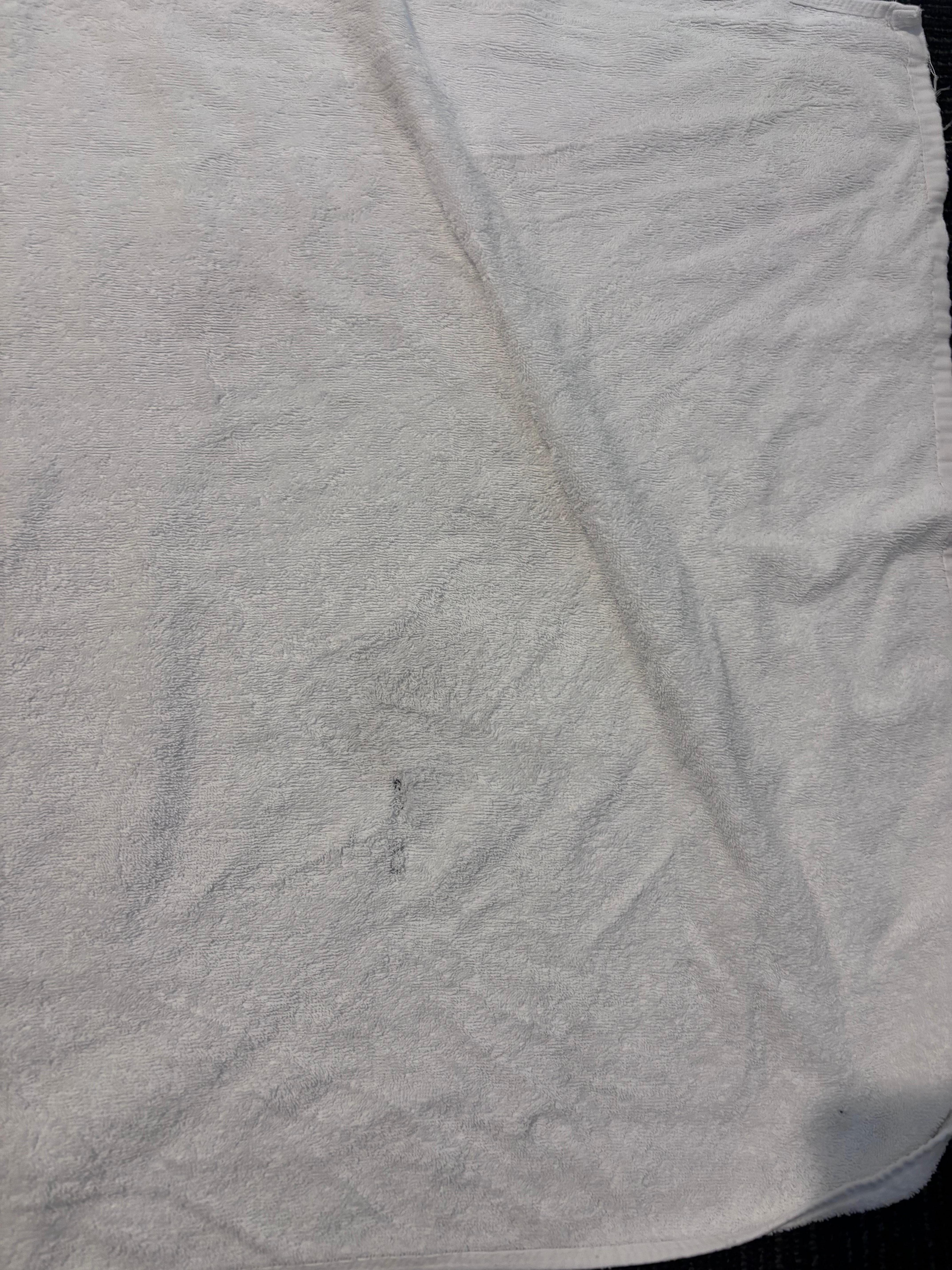 Holes in towels, that we had to ask for on day 2 of stay.