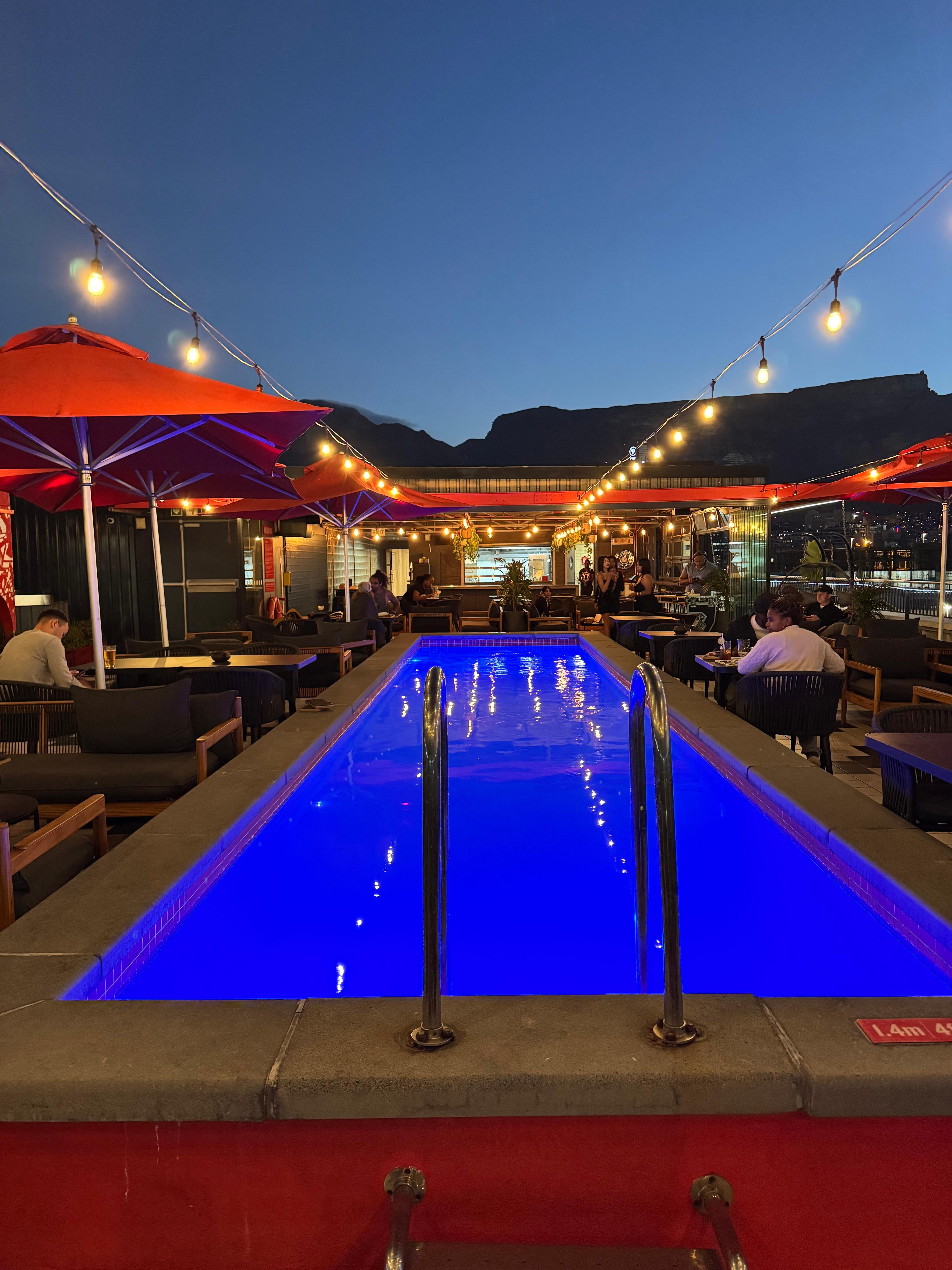 Piscina do hotel
