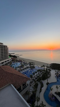 Beautiful sunsets everyday from every room