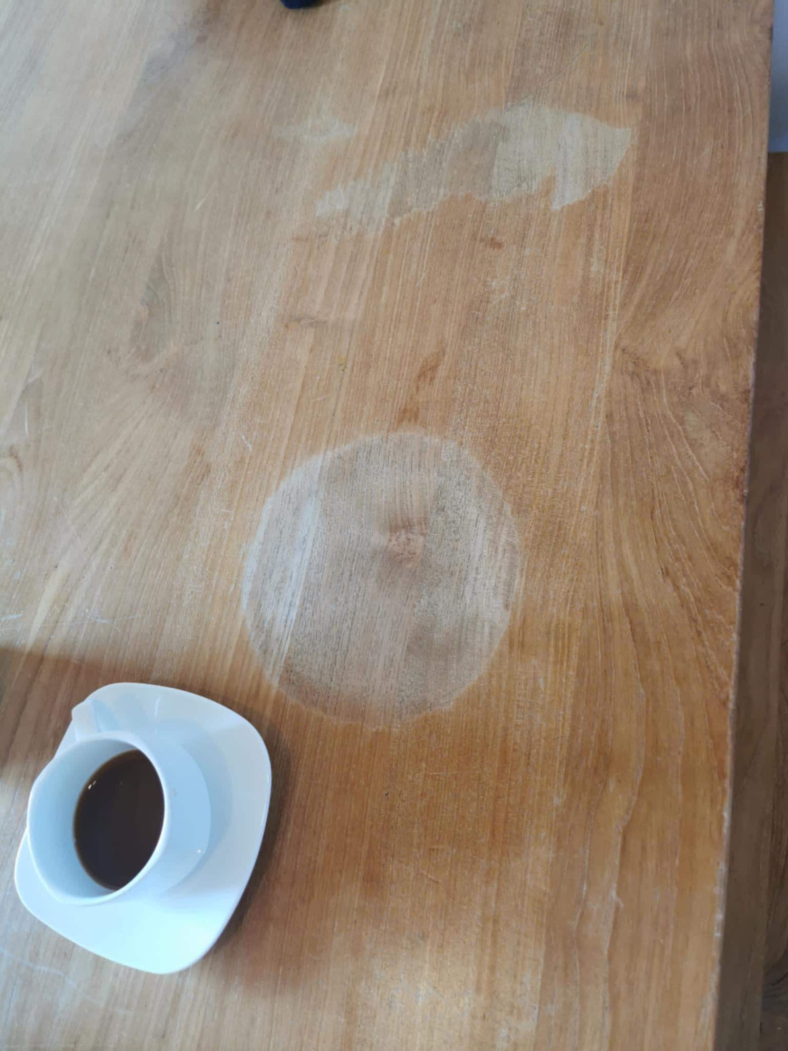 Skader på spisebord