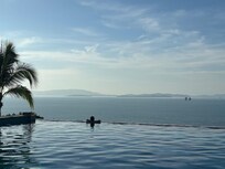 Infinity pool at building 5 (next to building 4)