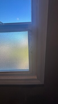 What seemed like catalogued numbering on widow that didn’t fully close