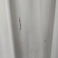 Las cortinas rotas