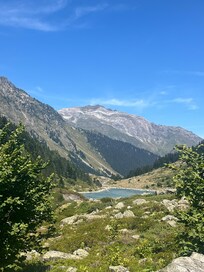 Au cĆur de la VallĂ©e DâAzun depuis Aucun.