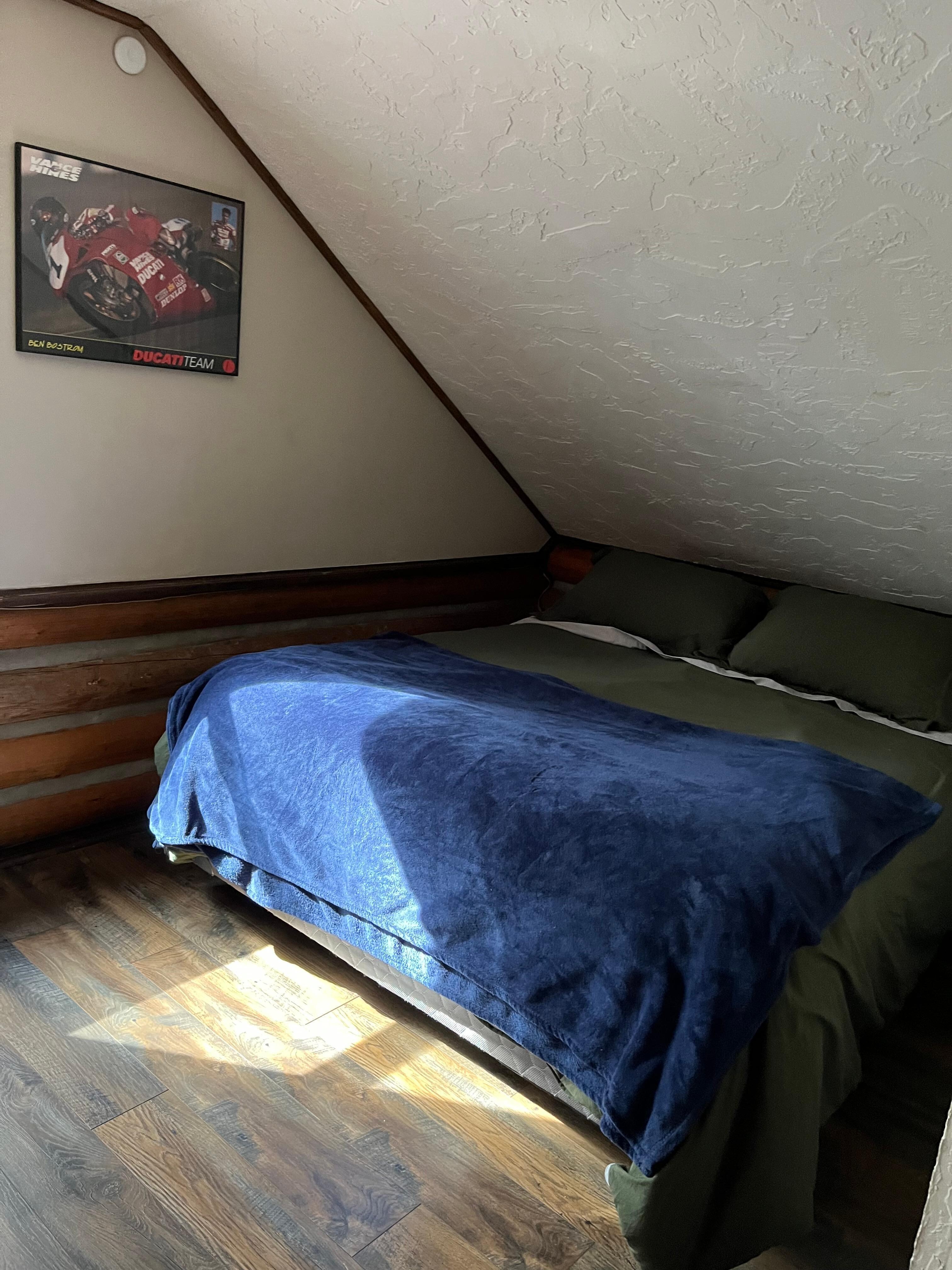 Upstairs bedrrom