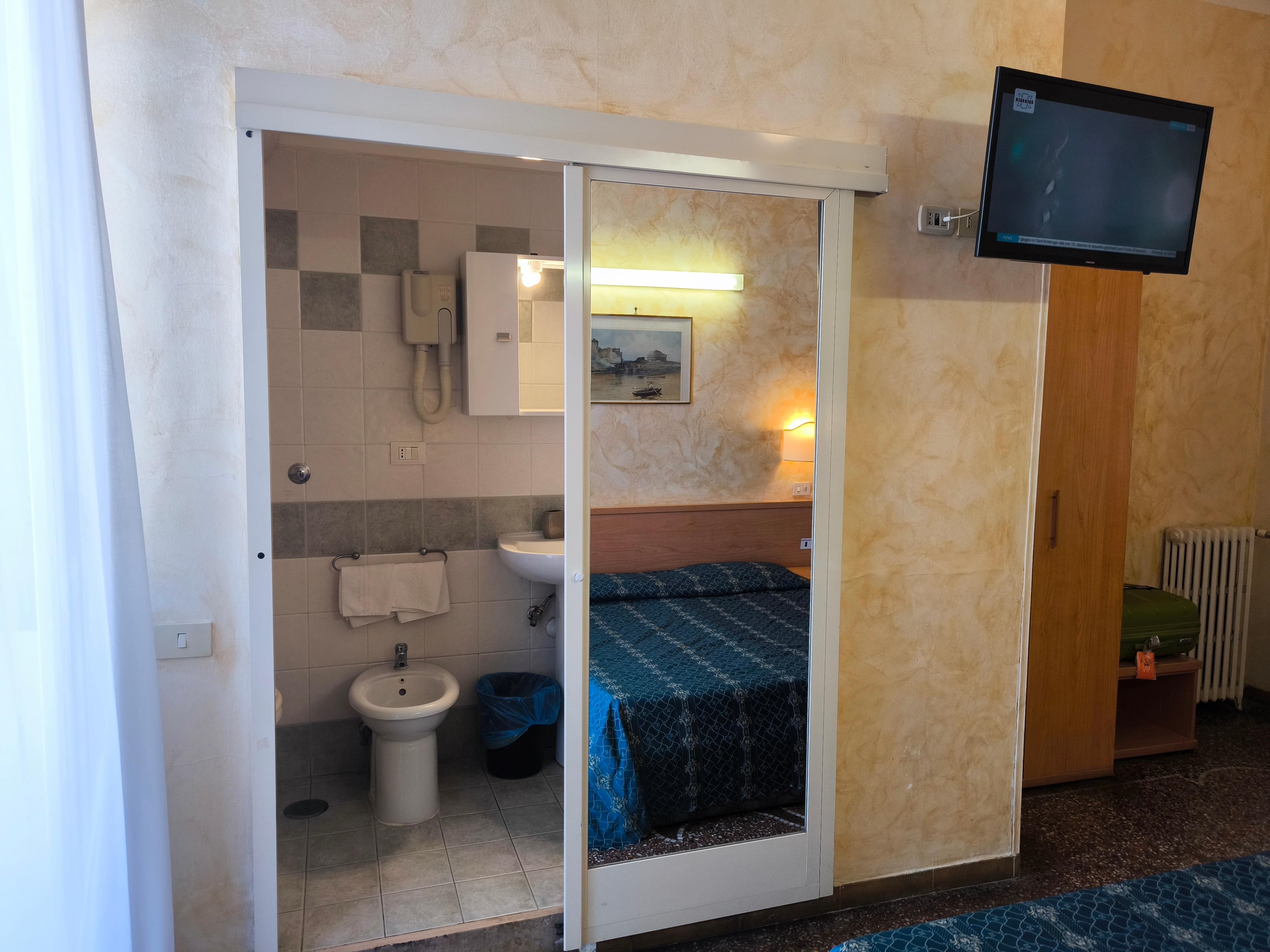 Salle de bain chambre 206 ...