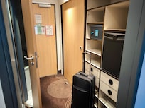 Flur mit Kühlschrank und Safe