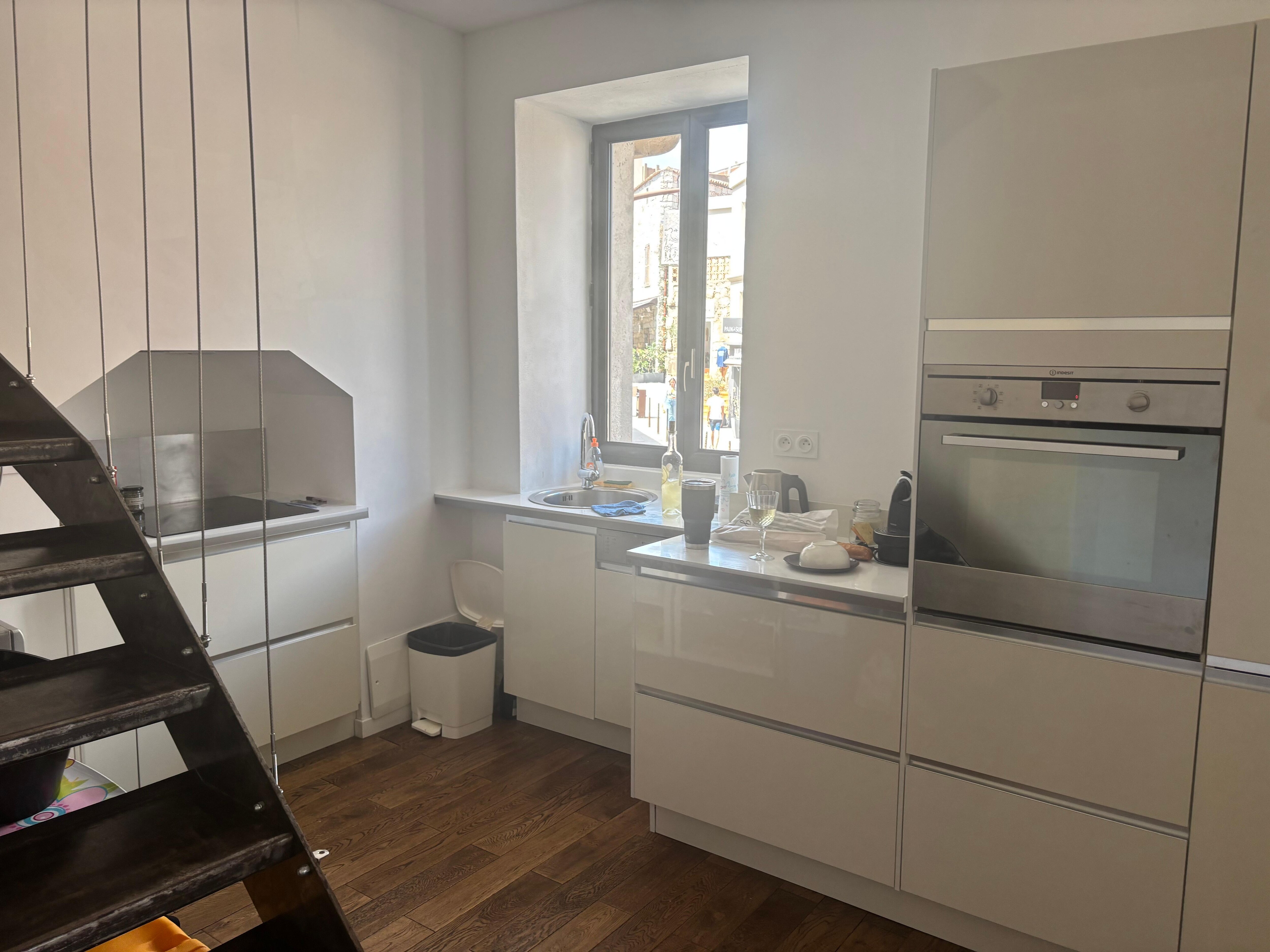 Fully stocked kitchen