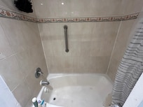 Omg terrible bathtub