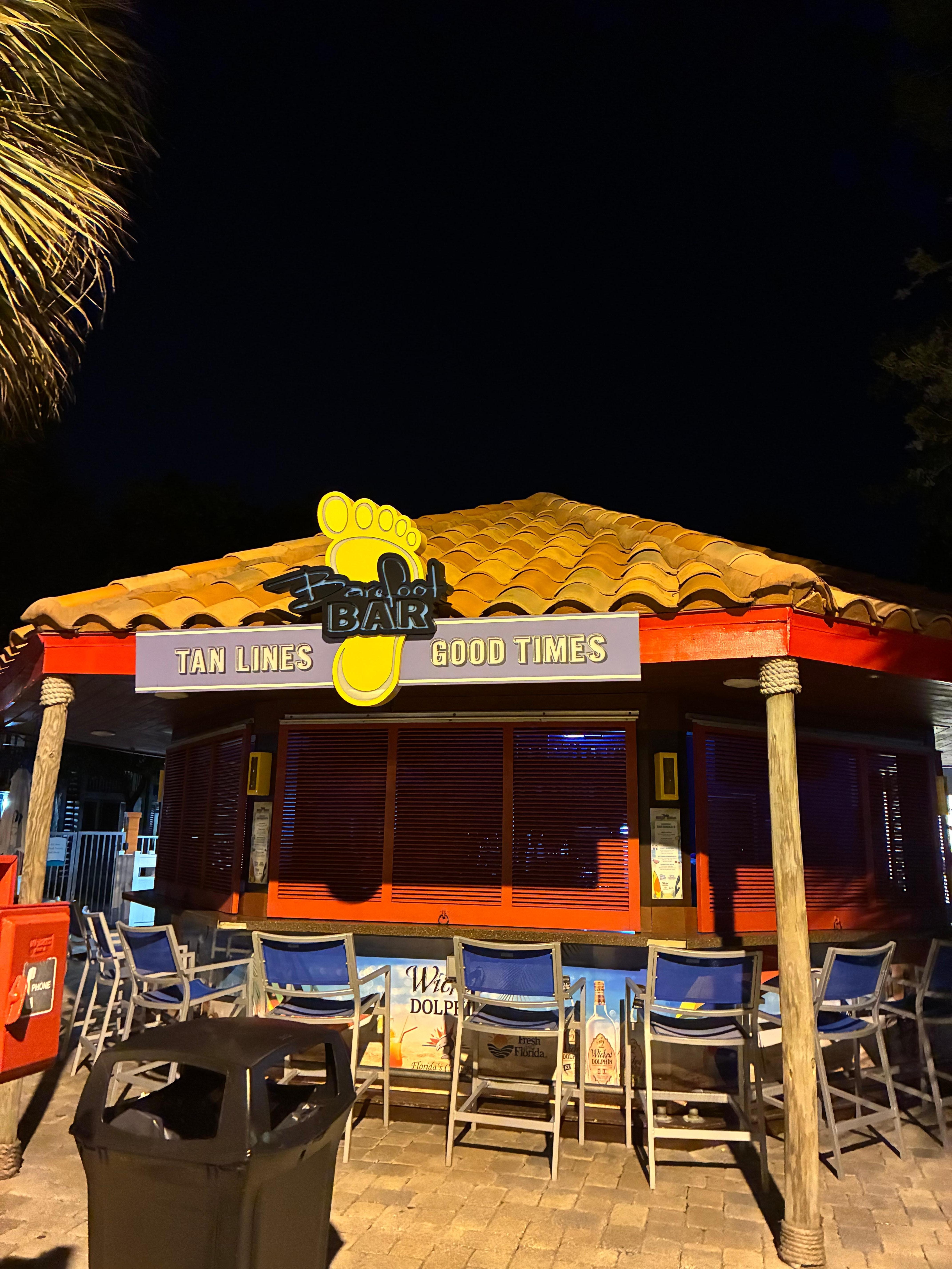 Bar right next to pool. 