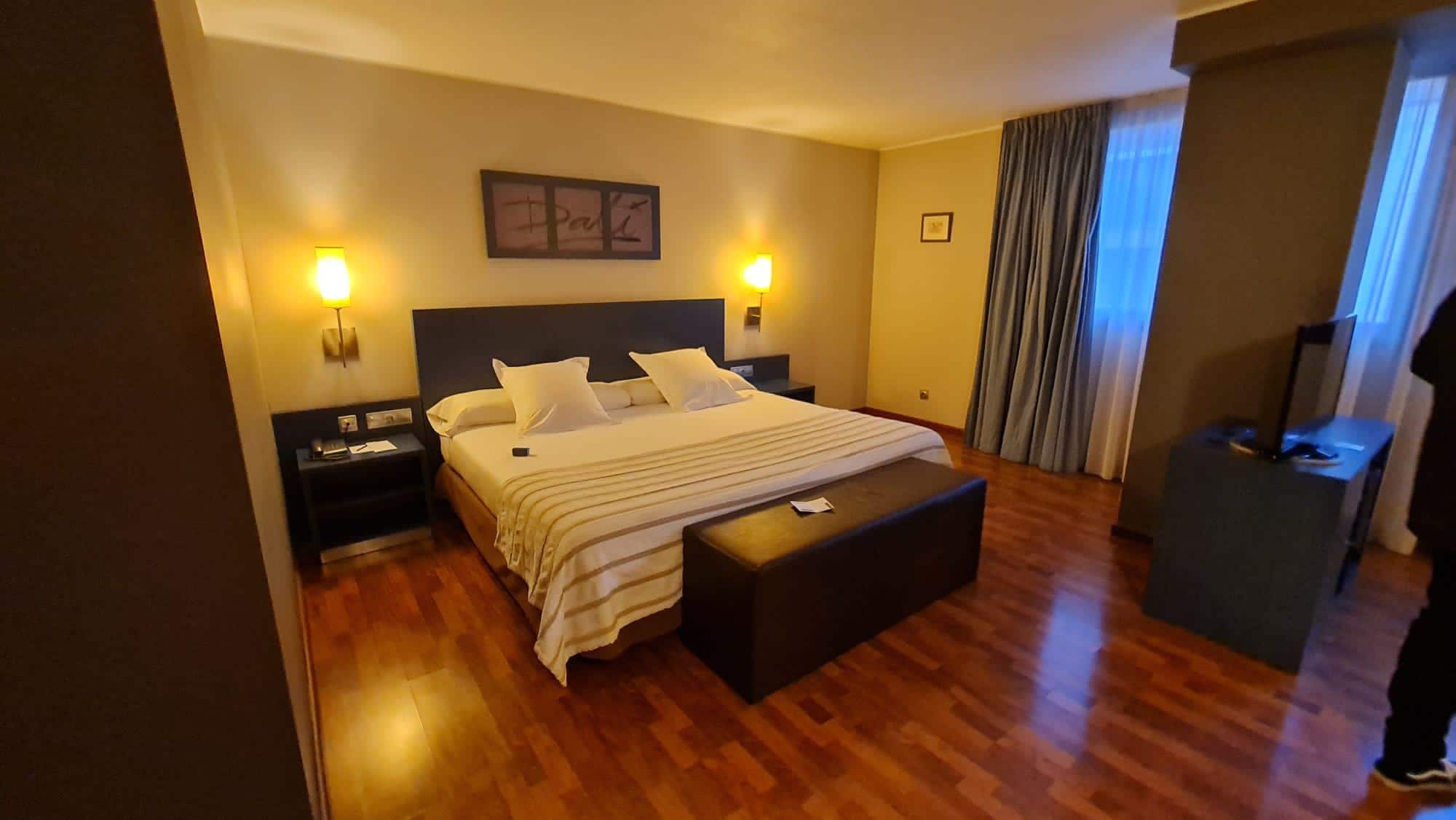 Cama