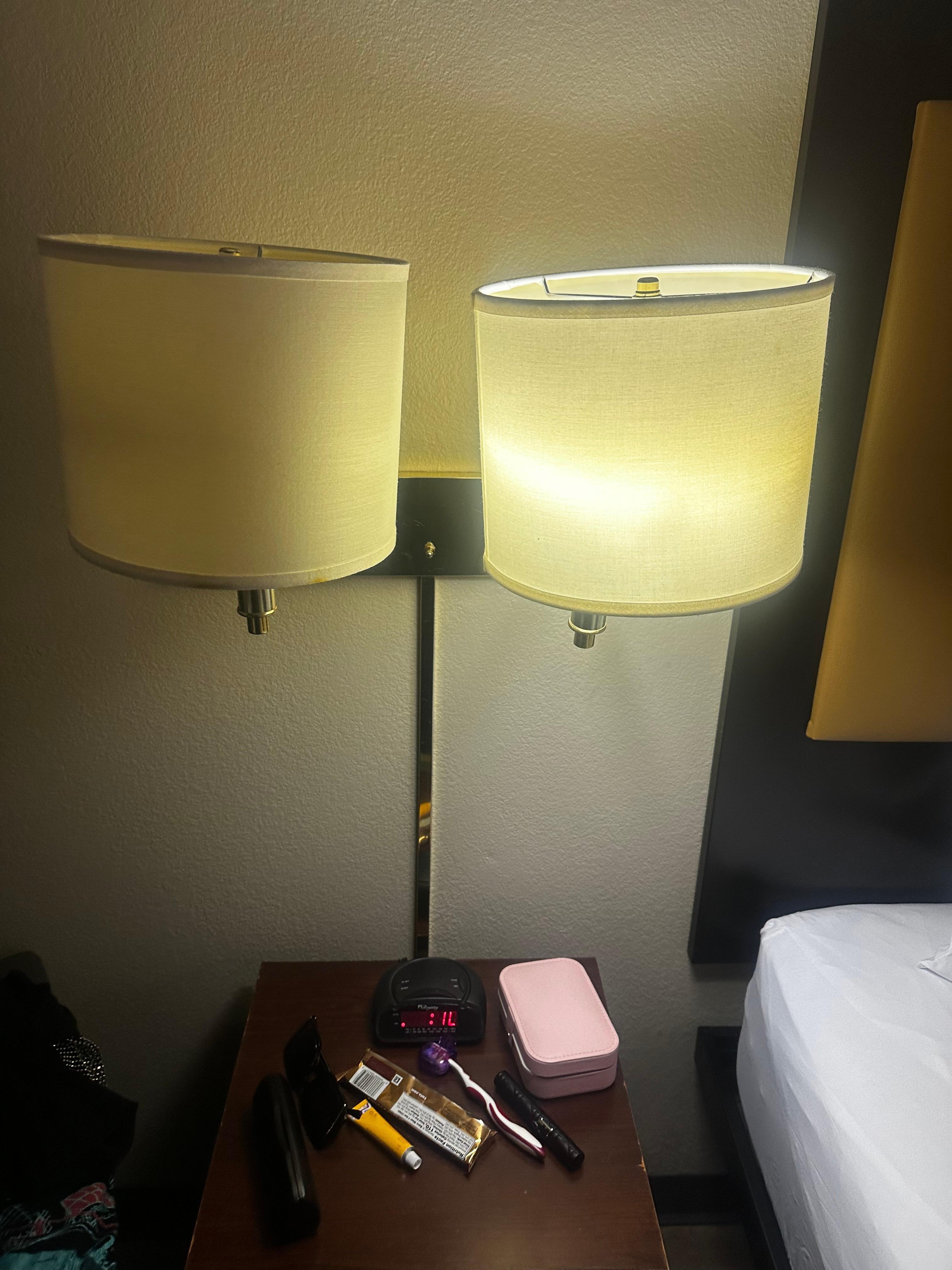 1 out of 2 lamps. I didn’t take a picture of the other. I had work to do and both lamps were like this. 