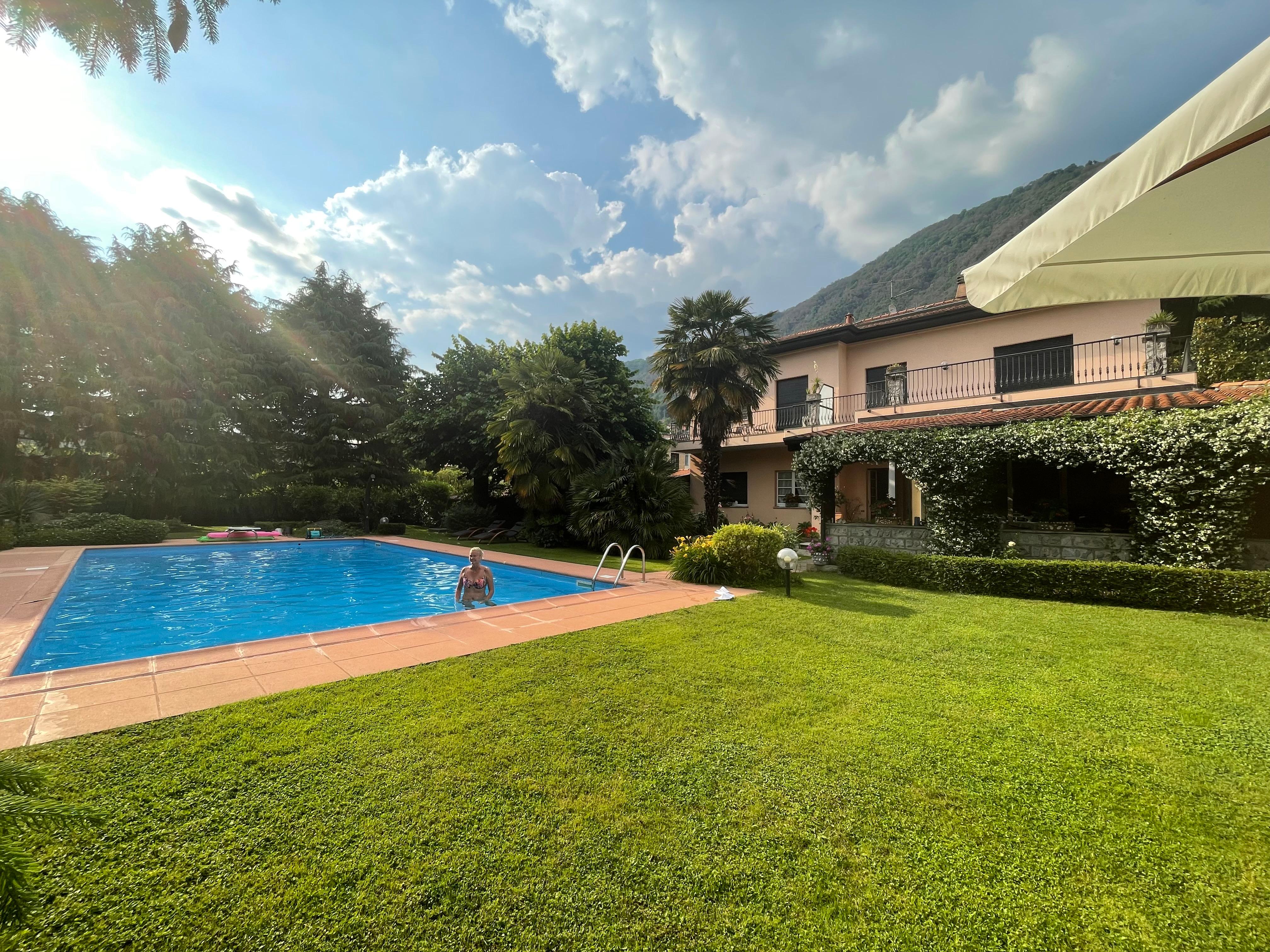 Garden and pool area