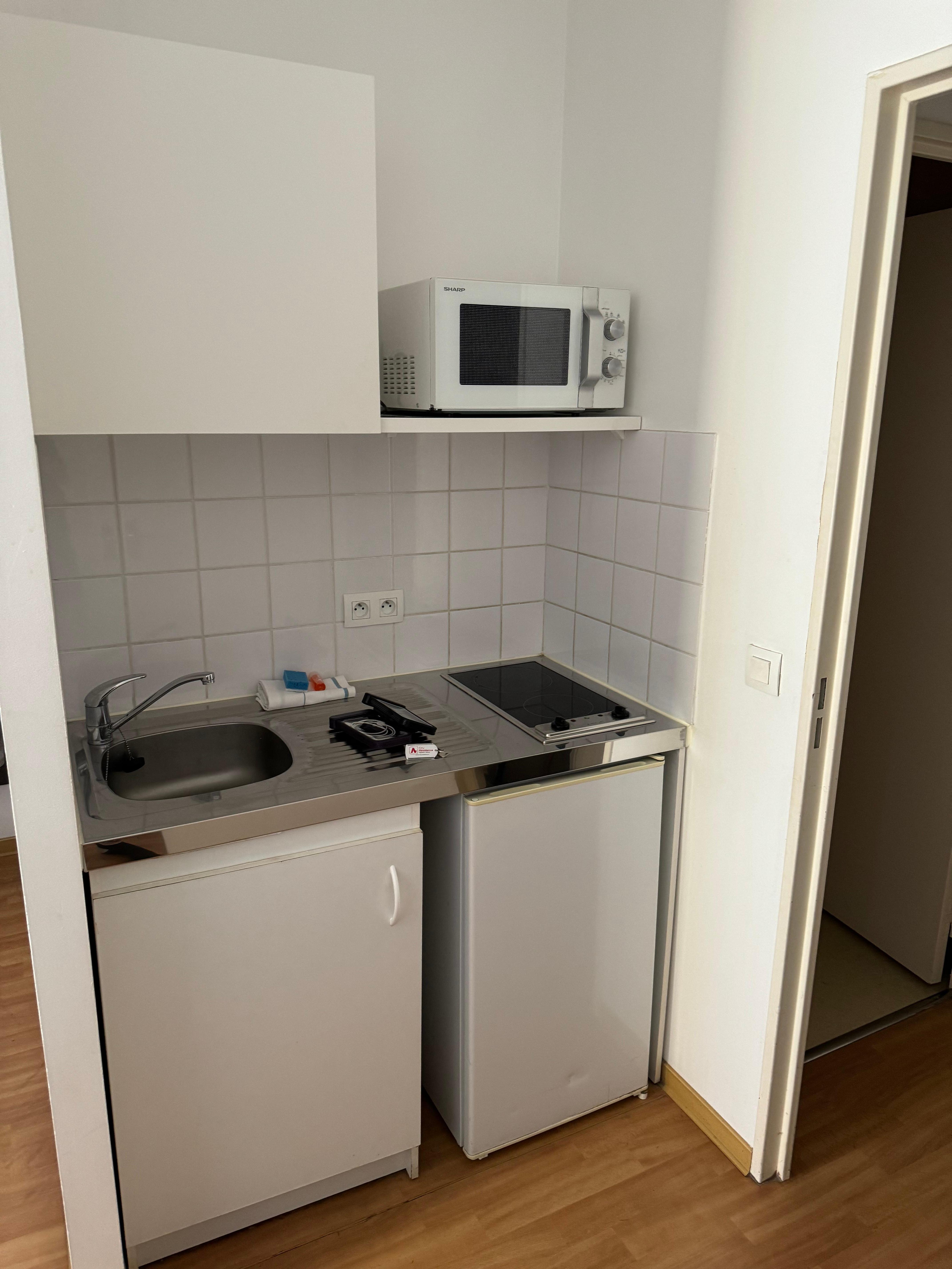 Kitchenette 