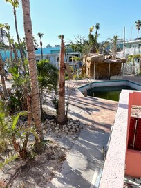 Hotel aún en reconstrucción, fotos no son lo que está en la página la realidad es otra