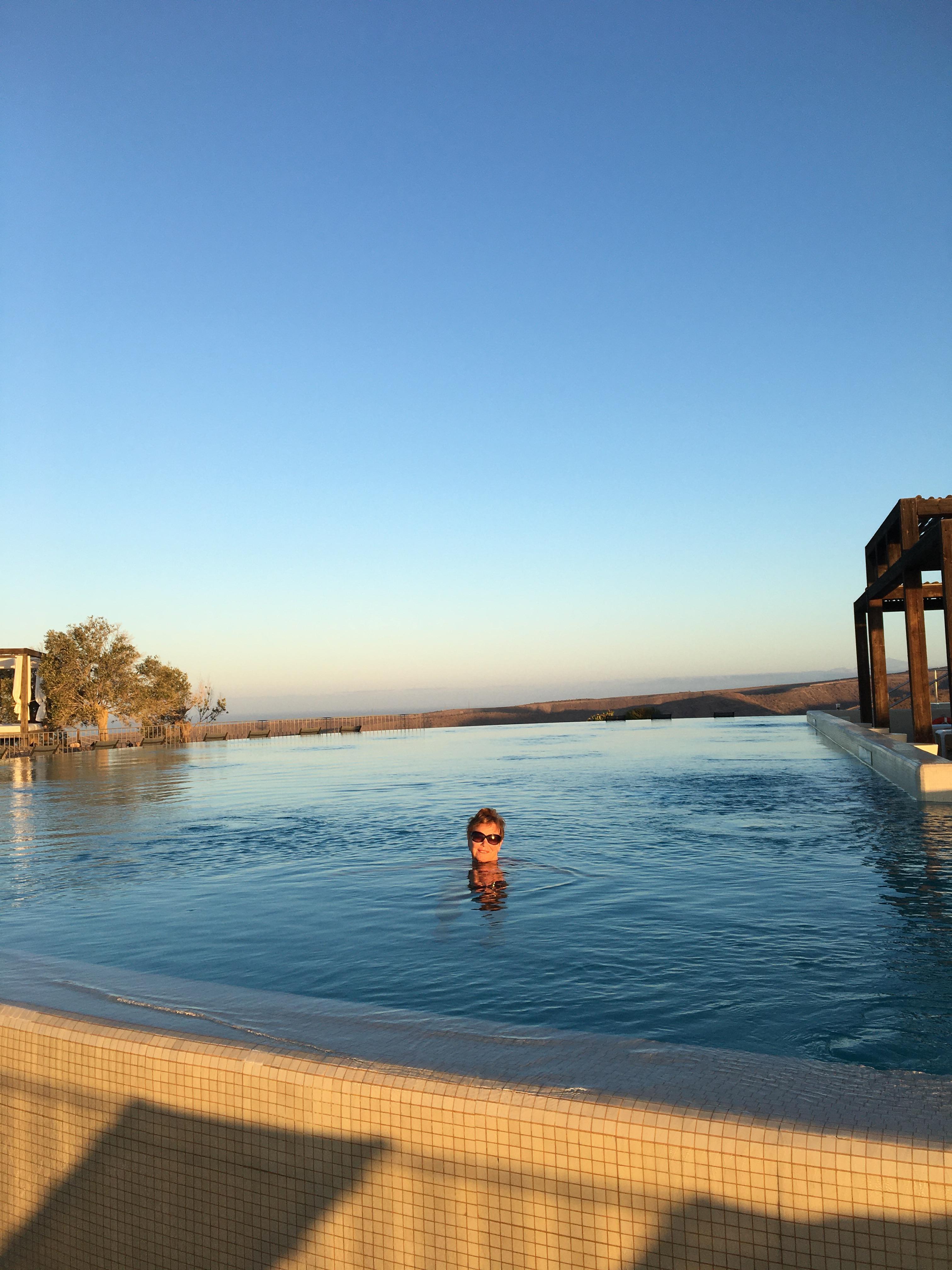 Roof-top pool